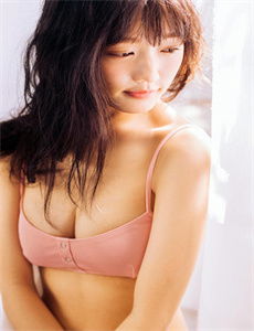 花野真衣